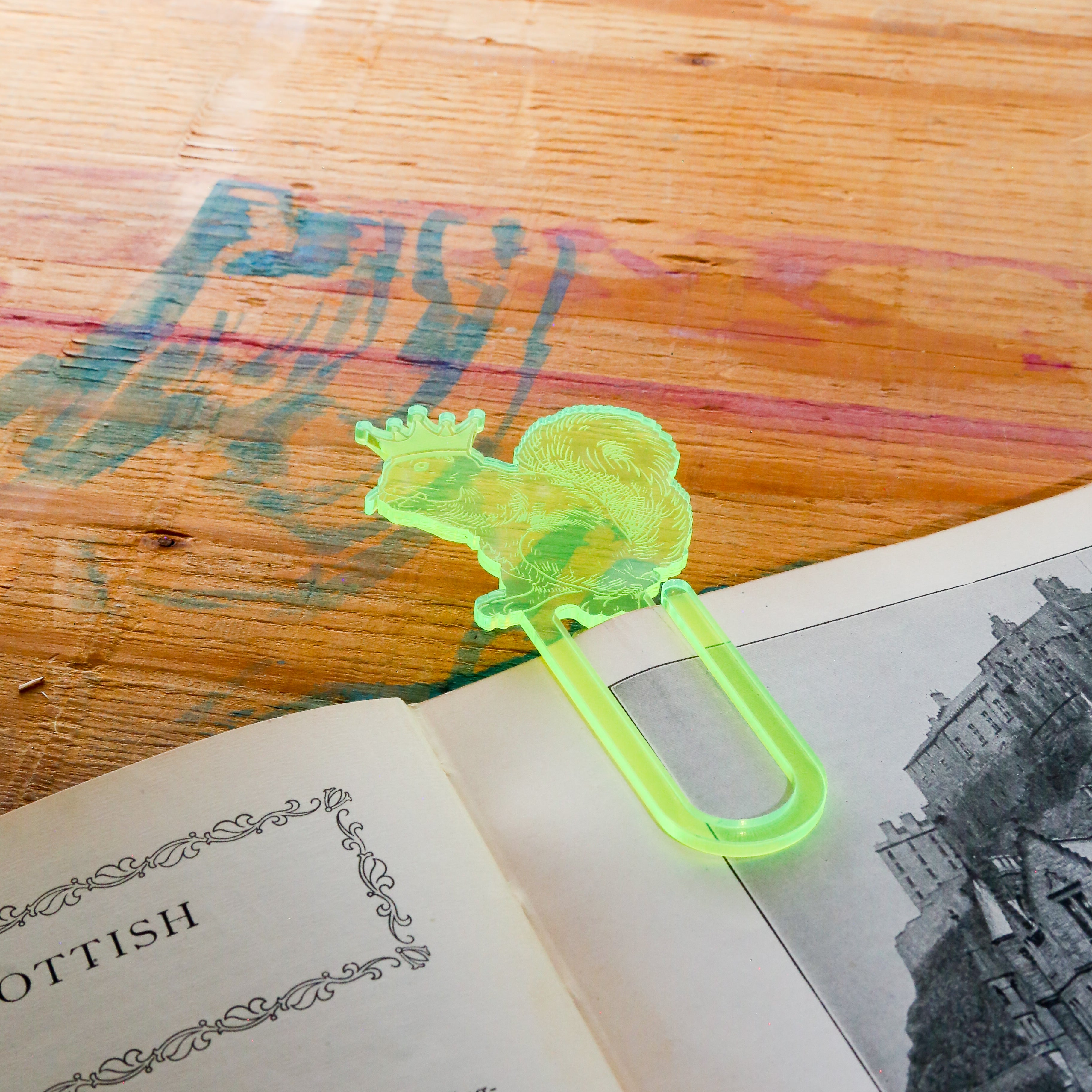 ⚡Jumbo Paperclip Bookmark